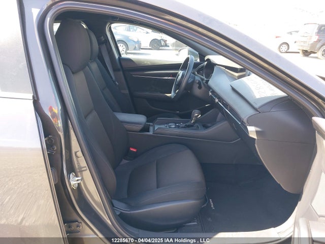 Mazda pe 2019 JM1BPAK75K1126811 Image 5