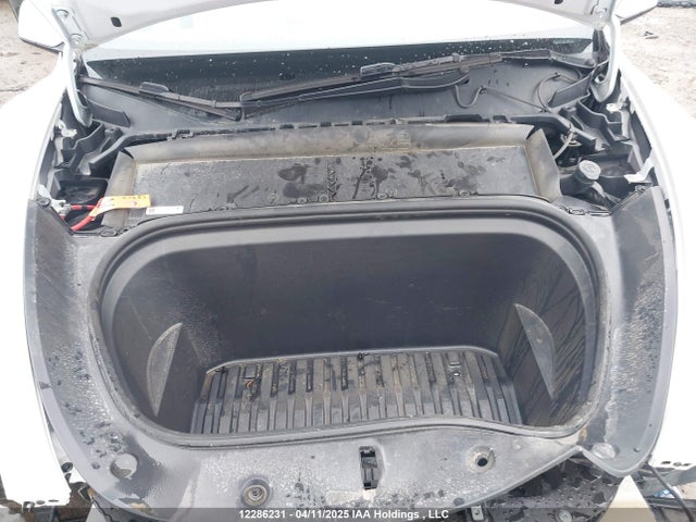 Tesla Model Y 2022 7SAYGDEE1NF330266 Image 10