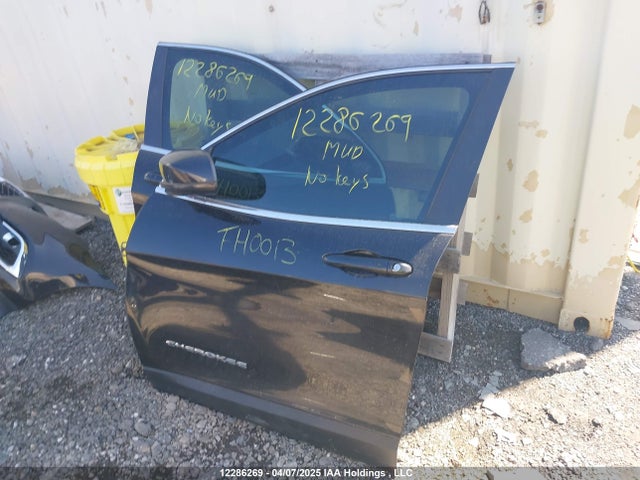 1C4PJMDS0EW133795 Jeep Cherokee Cherokee Parts Only