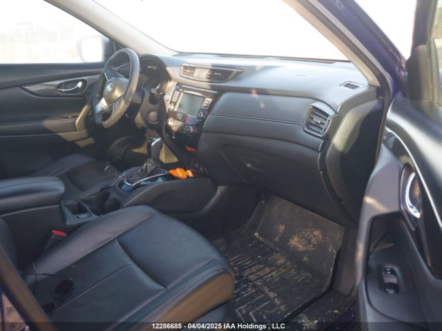 5N1AT2MV3JC724175 Nissan Rogue Sv/sl