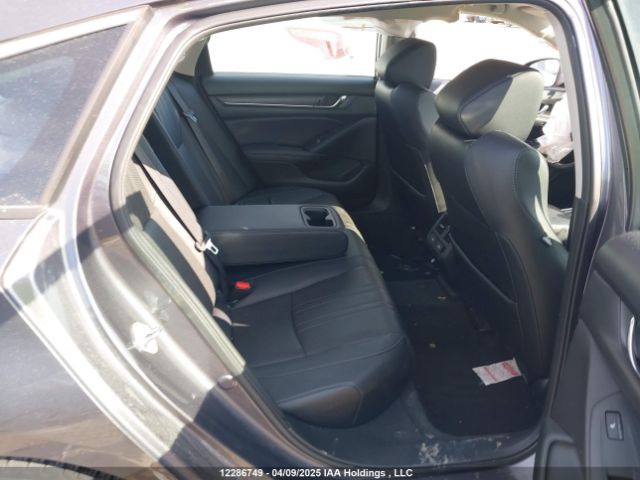 1HGCV2F92JA802529 Honda Accord Touring 2.0t