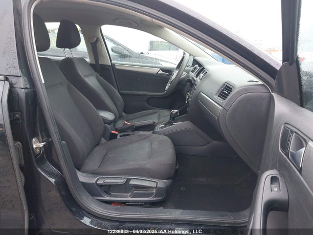 3VW2B7AJXHM204393 Volkswagen 1.4 tsi