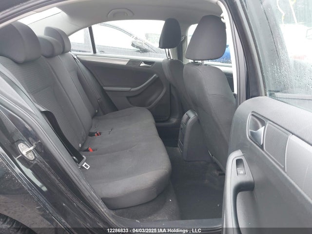 3VW2B7AJXHM204393 Volkswagen 1.4 tsi