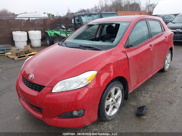 12287024 :رقم المزاد ، 2T1KU4EE1EC135042 vin ، 2014 Toyota Matrix Wagon مزاد بيع