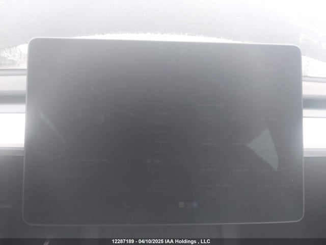 7SAYGDEF6NF399916 Tesla Model Y
