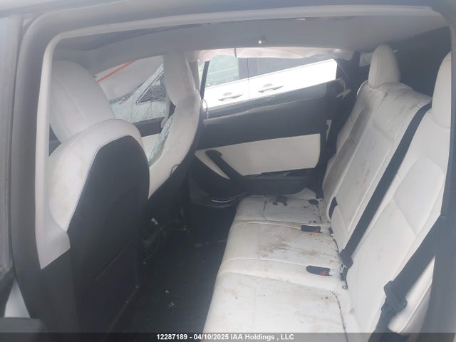 7SAYGDEF6NF399916 Tesla Model Y
