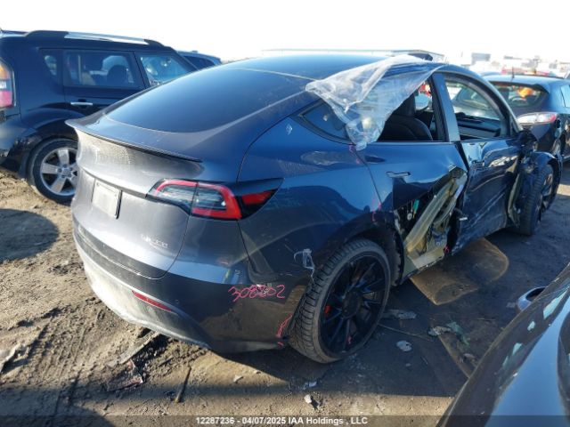7SAYGDEF6NF464859 Tesla Model Y