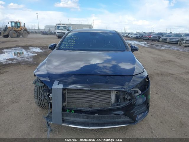 WDD3G4FB5LW041739 Mercedes-Benz A 220 4matic