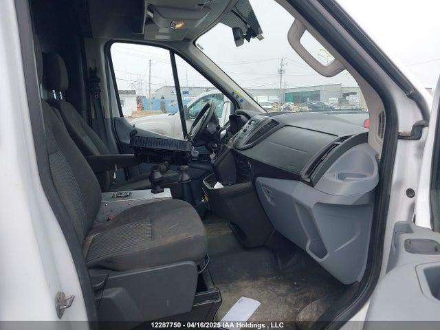 Ford 2018 2018 1FTBF4XG5JKB00635 Image 8