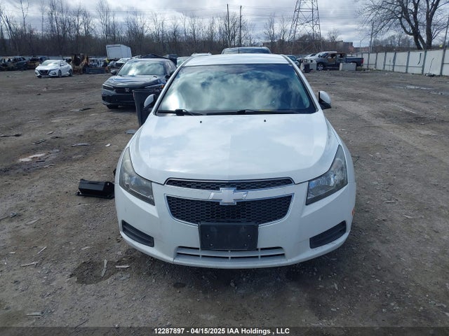 Chevrolet LUV 2014 1G1PC5SB7E7115171 Image 31