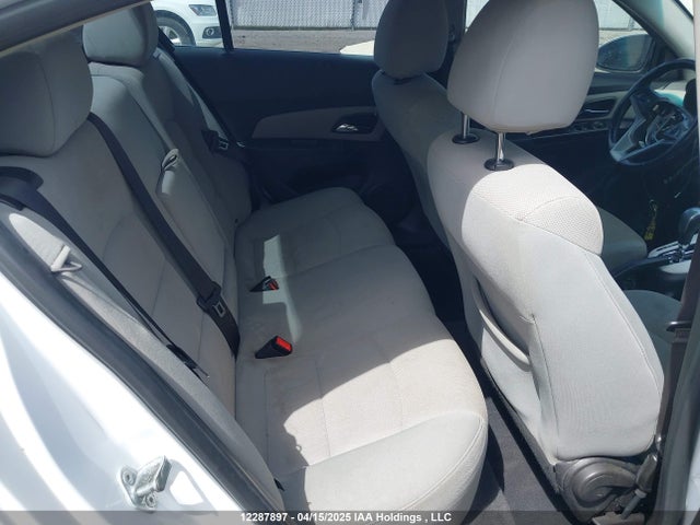 Chevrolet LUV 2014 1G1PC5SB7E7115171 Image 26