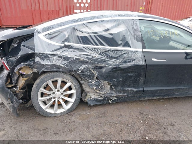 Tesla 2019 2019 5YJ3E1EA1KF428914 Image 18