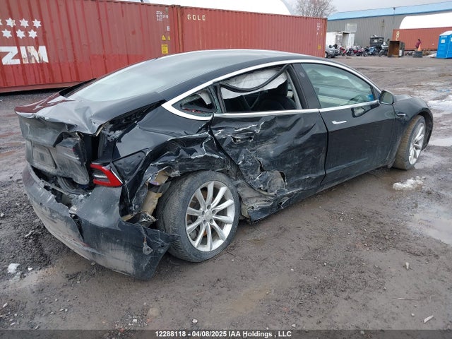 5YJ3E1EA1KF428914 Tesla 2019