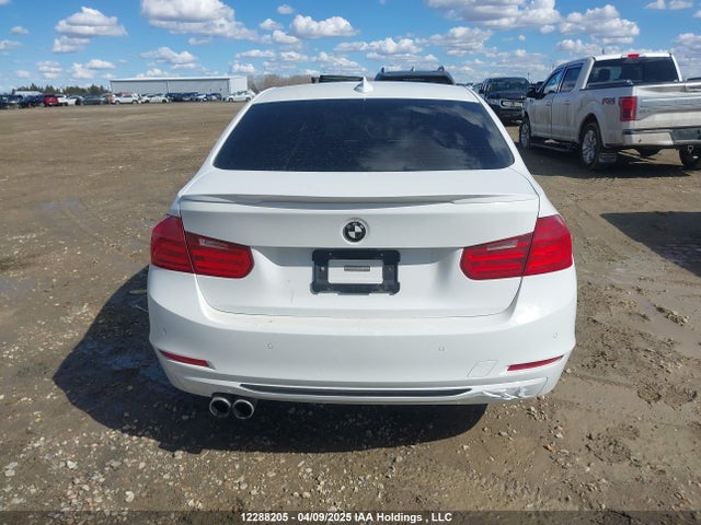 BMW 328I 2015 WBA3B3C53FF547976 Image 16