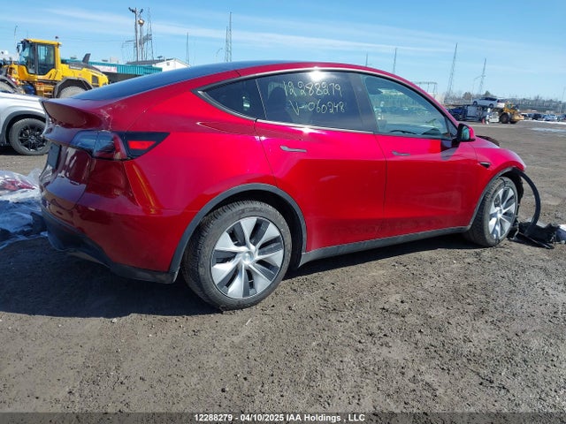 7SAYGAEE1RF060248 Tesla Model Y