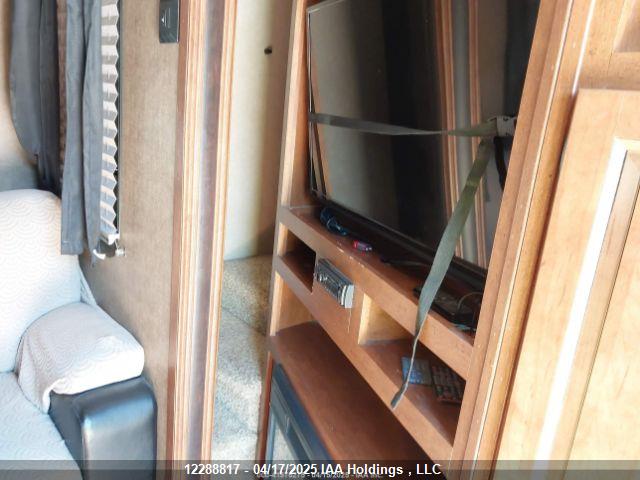 12288817 :رقم المزاد ، 4X4FXLG23EF158541 vin ، 2014 Forest River  مزاد بيع