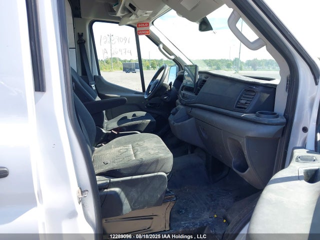 Ford Transit 2022 1FTBW9CK0NKA26974 Image 5