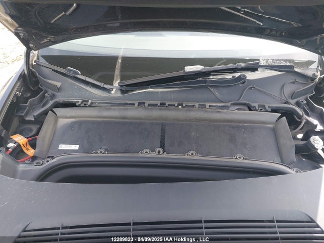 5YJYGAEE9MF253057 Tesla 2021