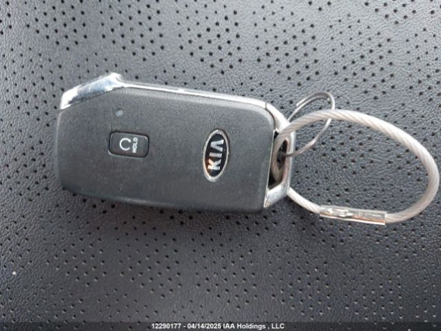 KNDEUCAA3M7207482 KIA SELTOS S