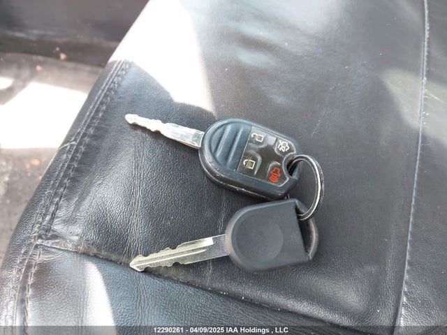 12290261 :رقم المزاد ، 1FMCU0DG9AKD22758 vin ، 2010 Ford Escape Xlt مزاد بيع