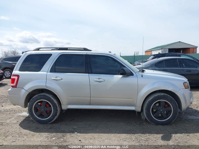 12290261 :رقم المزاد ، 1FMCU0DG9AKD22758 vin ، 2010 Ford Escape Xlt مزاد بيع