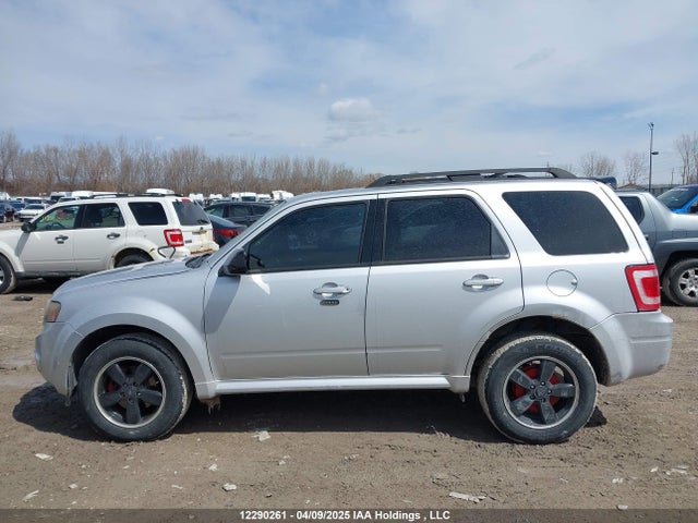 12290261 :رقم المزاد ، 1FMCU0DG9AKD22758 vin ، 2010 Ford Escape Xlt مزاد بيع