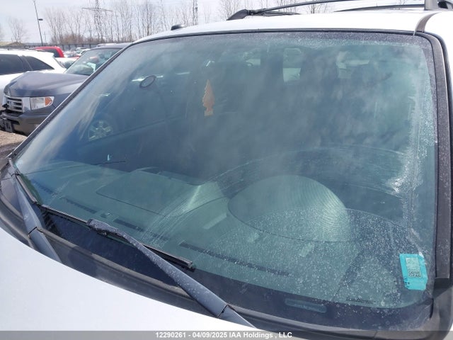 12290261 :رقم المزاد ، 1FMCU0DG9AKD22758 vin ، 2010 Ford Escape Xlt مزاد بيع