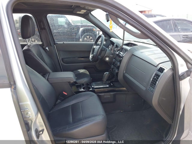 12290261 :رقم المزاد ، 1FMCU0DG9AKD22758 vin ، 2010 Ford Escape Xlt مزاد بيع