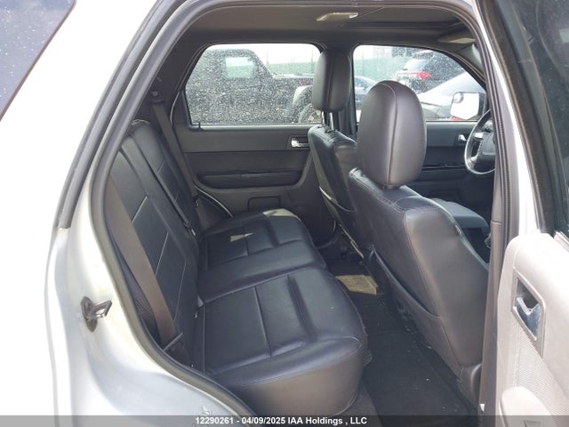 12290261 :رقم المزاد ، 1FMCU0DG9AKD22758 vin ، 2010 Ford Escape Xlt مزاد بيع