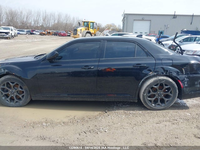 Chrysler 300 S 2018 2C3CCAGG7JH191706 Image 13