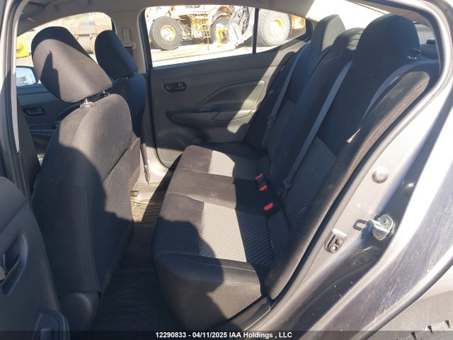 3N1CN8DV4NL839584 Nissan VERSA S