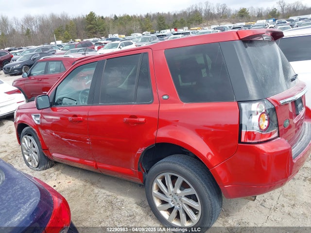 Land Rover LR2 2014 SALFR2BG5EH401664 Image 15