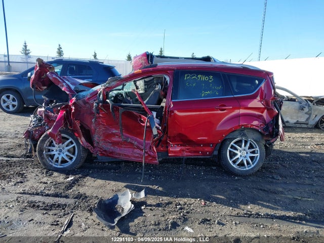 1FMCU9J92HUE78004 Ford 2017