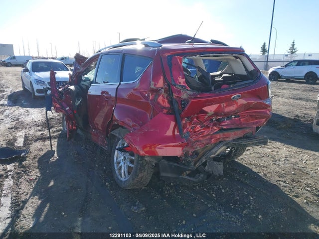 1FMCU9J92HUE78004 Ford 2017