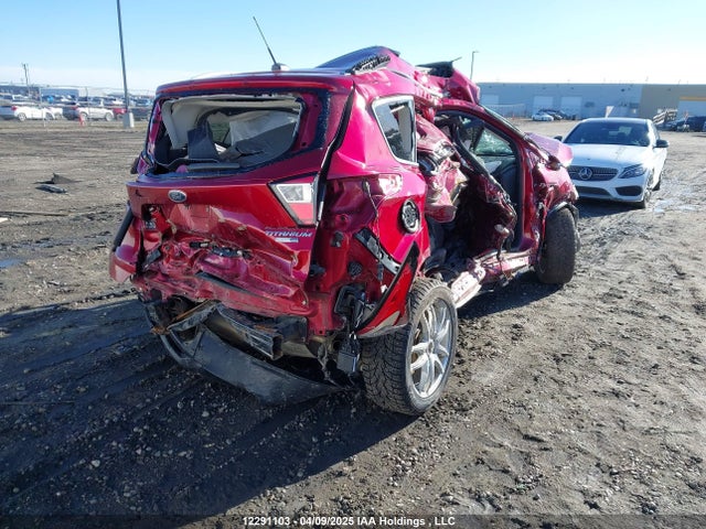 1FMCU9J92HUE78004 Ford 2017