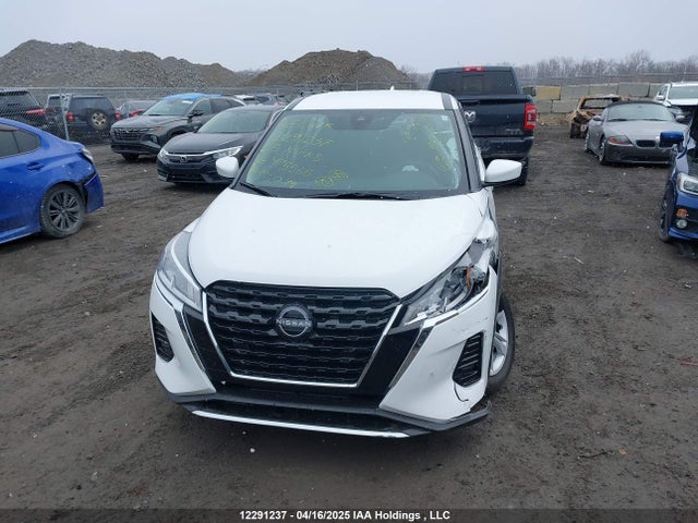 3N1CP5BVXSL475565 Nissan kicks play