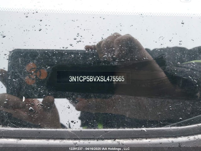 3N1CP5BVXSL475565 Nissan kicks play