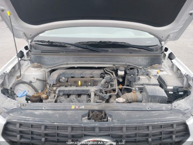 KMHRB8A39NU145638 Hyundai Venue Se