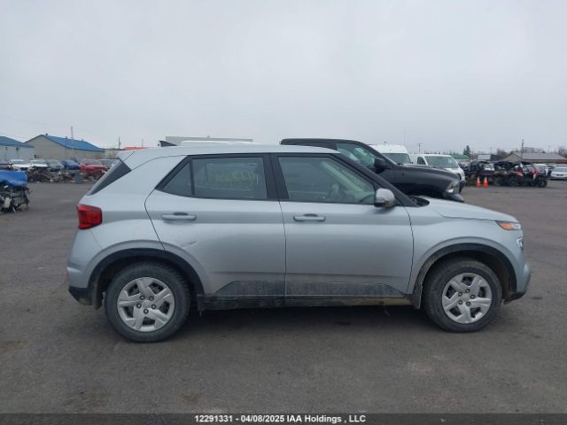 KMHRB8A39NU145638 Hyundai Venue Se