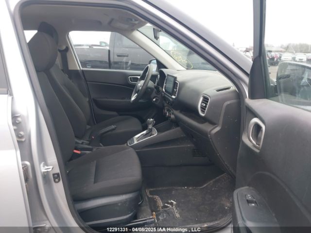 KMHRB8A39NU145638 Hyundai Venue Se