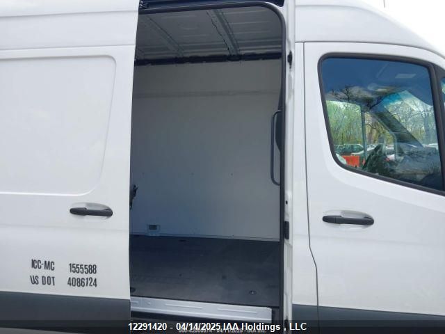 W1Y4KDHY2RP620894 Mercedes-Benz Sprinter 2500 High Roof 4-cyl Diesel