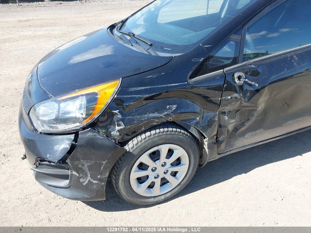 KNADM5A33H6070996 KIA Rio