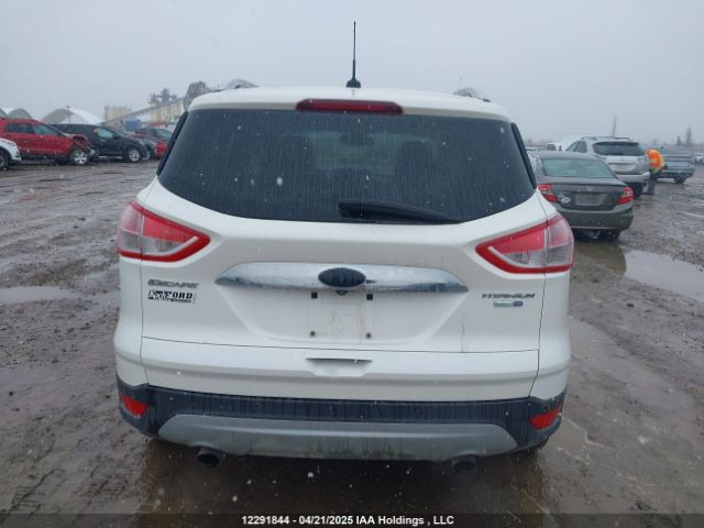1FMCU9J90EUA00305 Ford Escape Titanium