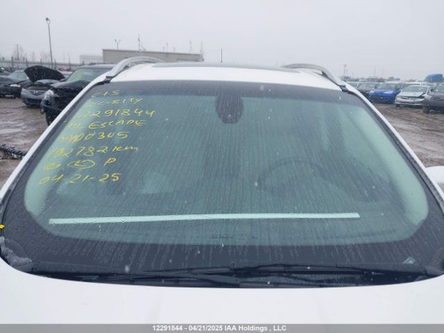1FMCU9J90EUA00305 Ford Escape Titanium