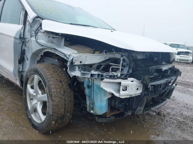 1FMCU9J90EUA00305 Ford Escape Titanium