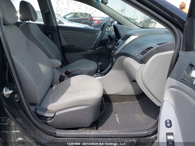 KMHCT4AE3HU184307 Hyundai 2017
