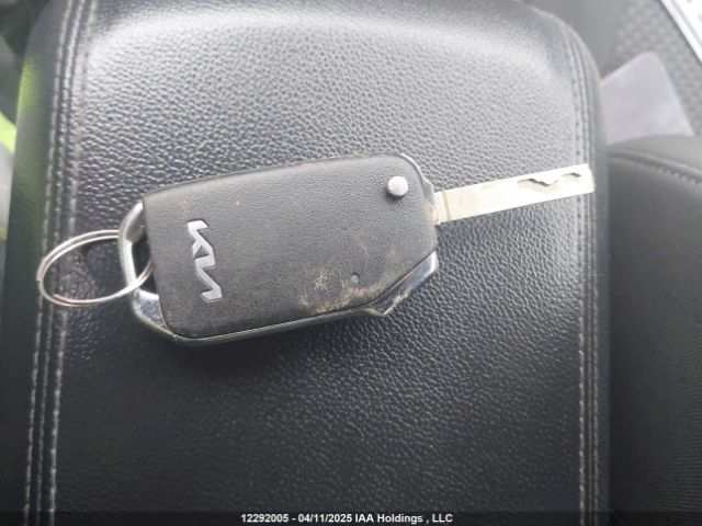 KNDPUCAF6P7042049 KIA Sportage Lx/x-line