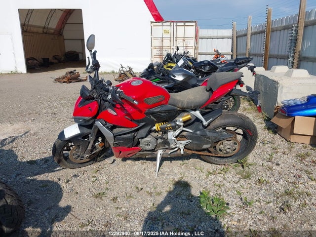 Ducati Streetfighter 2023 ZDMFAKYW1PB005495 Image 12