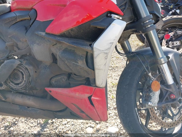 Ducati Streetfighter 2023 ZDMFAKYW1PB005495 Image 8