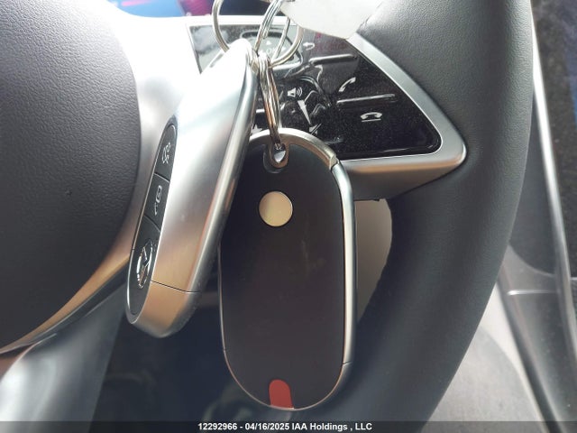 W1NKM4HB4RF210016 Mercedes-Benz m254